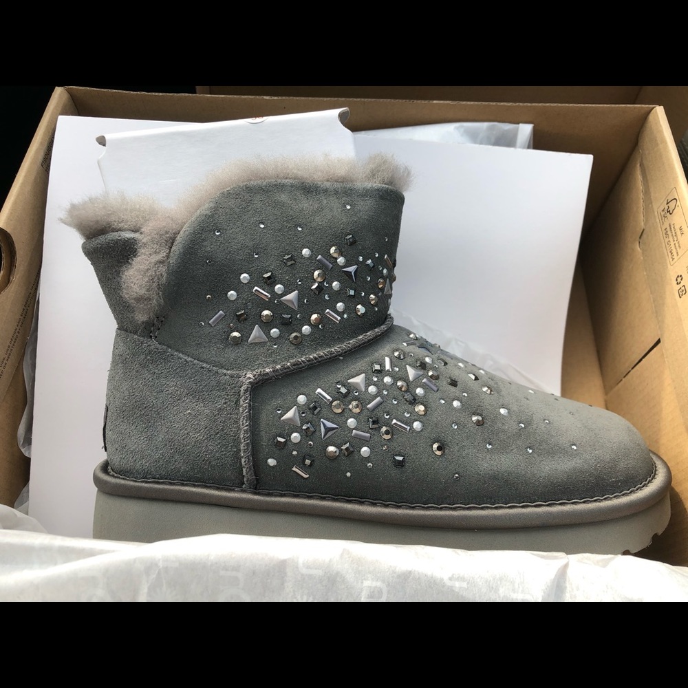 UGGs
